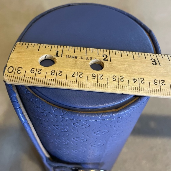 Vlando Viaggio Small Jewelry Travel Case with Tassel Periwinkle Purple Embossed - Picture 4 of 6